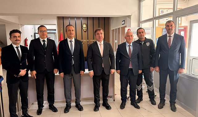 Vali Aydoğdu'dan halkla ilişkiler bürolarına inceleme