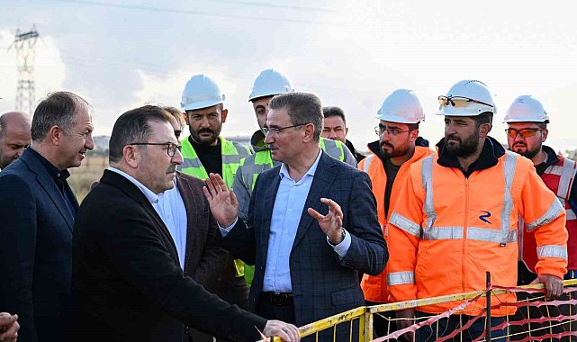 Vali Baruş ve Milletvekili Altınok'tan yeni stadyum inşaatına çıkarma