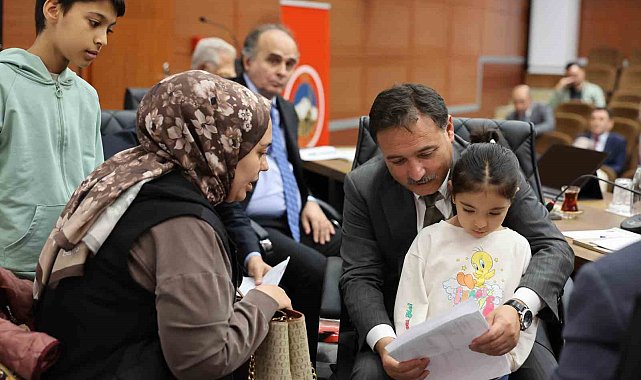 Vali Çiçek, vatandaşların talep ve önerilerini dinledi