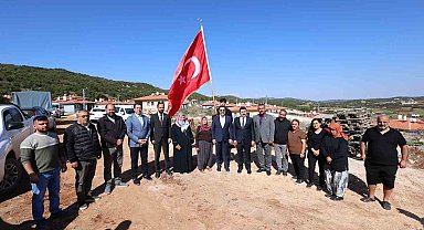 Vali Masatlı, Kışlak Mahallesi'nde al bayrakla karşılandı