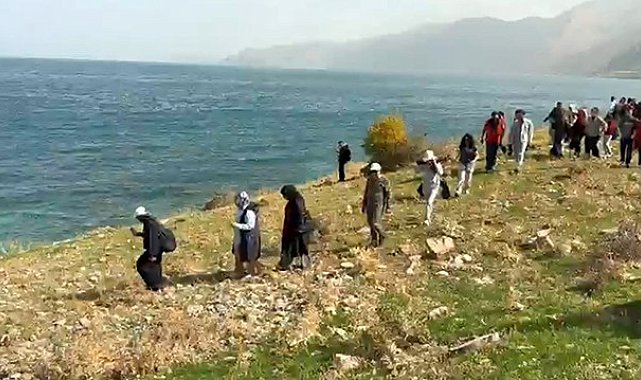 Van Gölü kıyılarında doğa ve çevre farkındalığı etkinliği