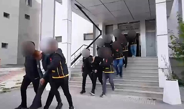 Van'da operasyon: 2.3 milyar TL'lik şüpheli para hareketi tespit edilen 11 kişi tutuklandı