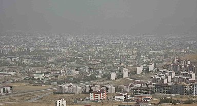 Van'da toz taşınımı etkili oldu
