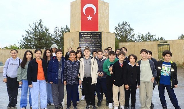 Vanlı öğrenciler kentin tarihi ve turistik mekanlarını gezdi