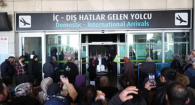 Vefa umresinde üçüncü kafile Konya'ya döndü