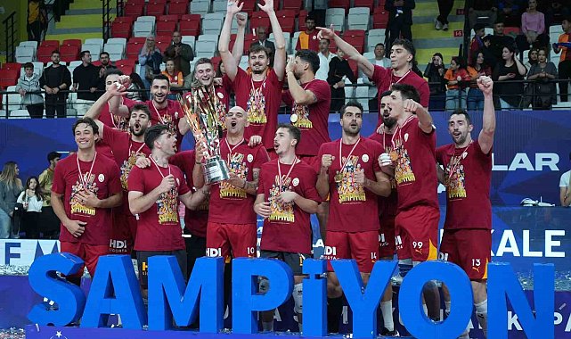 Voleybolda Şampiyonlar Kupası'nı kazanan Galatasaray, 7 yıl sonra kupa sevinci yaşadı