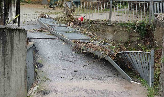 Yağışın etkileri Şile'de devam ediyor: Dere taştı, evleri su bastı