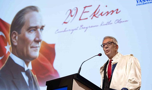 Yaşar Üniversitesinde cumhuriyet coşkusu