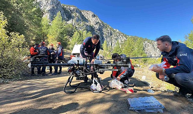 Yazılı Kanyon'da mahsur kalanlar için dev milli dron ile erzak gönderiliyor