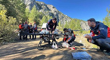 Yazılı Kanyon'da mahsur kalanlar için dev milli dron ile erzak gönderiliyor