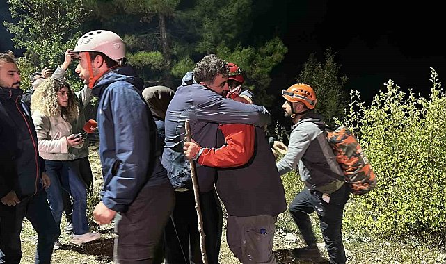 Yazılı Kanyon'da mahsur kalanlara dron ile ulaştırılan telsiz, kurtuluşun habercisi oldu