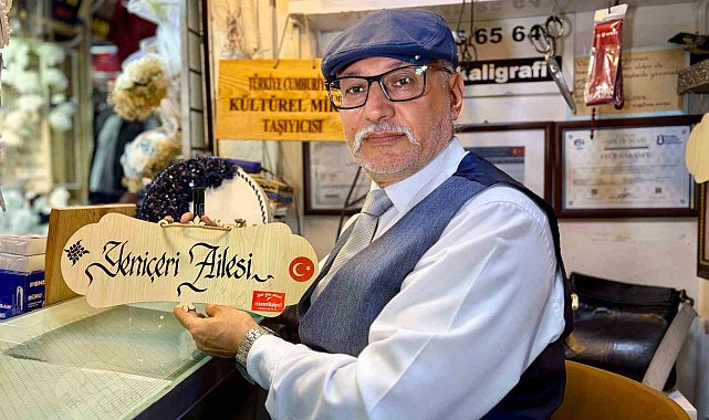 Yazmada güçlük çekiyordu, kaligrafi sanatında usta oldu