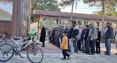 Yeğeni tarafından öldürülen amca son yolculuğuna uğurlandı
