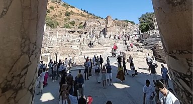 Yerli turist 3 ayda 155 milyar TL harcadı! Seyahat sayısı geriledi