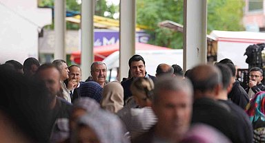 Yılmaz, hemşehrileri dinledi, pazarda fiyatları düşürdü