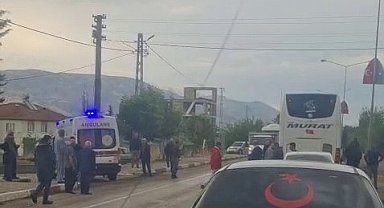 Yolcu otobüsü yayaya çarptı: 1 yaralı