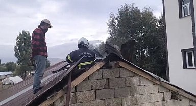 Yüksekova'da tandır evinde çıkan yangın söndürüldü
