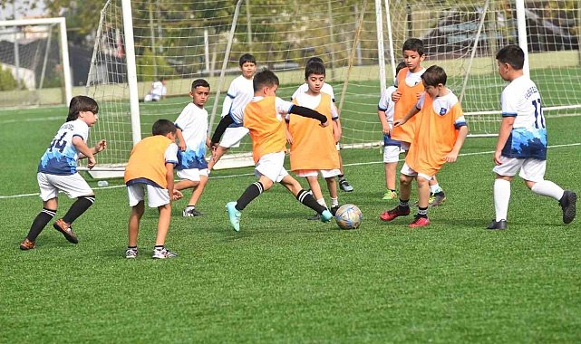 Yunusemre Belediyespor geleceğin yıldızlarını arıyor
