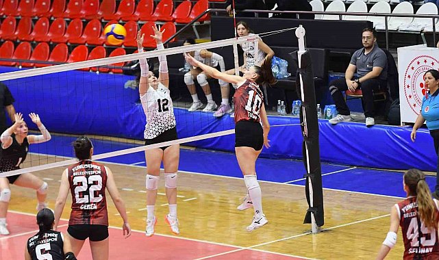 Yunusemre'nin Sultanları Altay'ı 36-34'lük setle geçti
