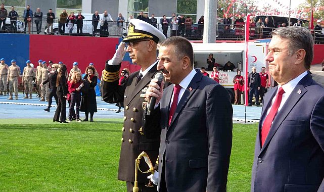 Zonguldak'ta Cumhuriyet'in 103. yılı törenlerle kutlandı
