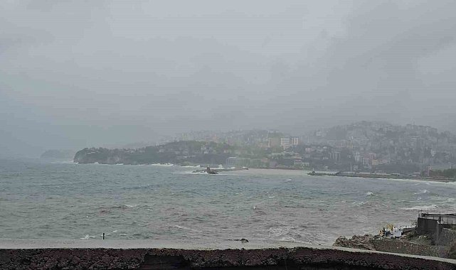 Zonguldak'ta denizlerde fırtına uyarısı: Hızı 75 kilometreyi bulacak